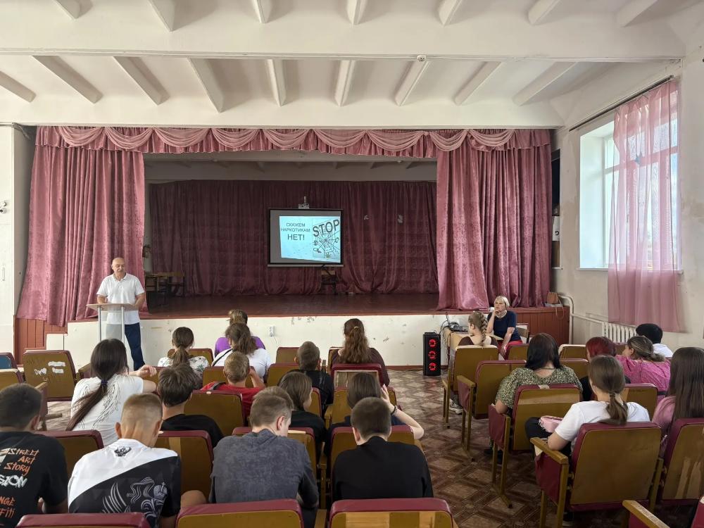 Врач-нарколог Жердевской ЦРБ помогает жердевским подросткам научиться отказываться от вредных привычек