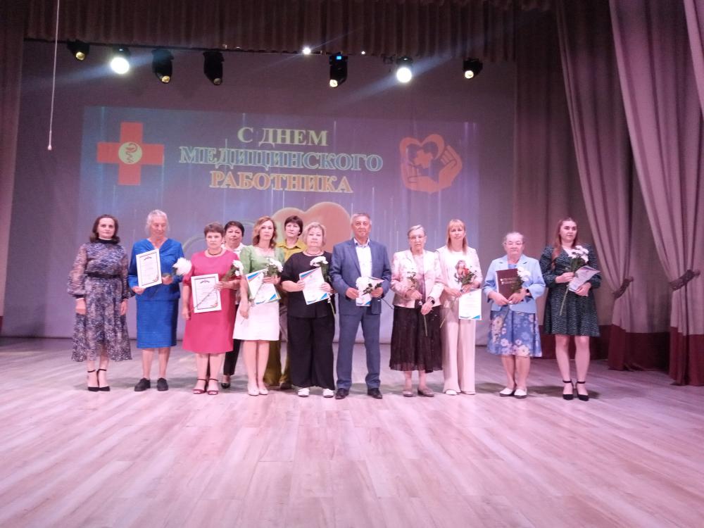 Накануне профессионального праздника в  Жердевском округе чествовали работников здравоохранения